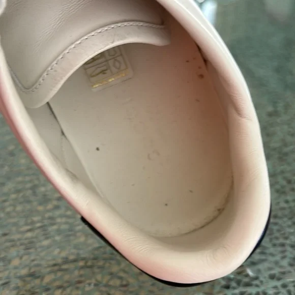 GUCCI Leather and Bee Detail with Ace Crystal Embellished Platform Sneakers - Picture 12 of 14